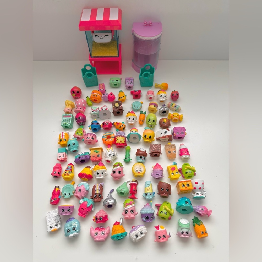 90+ pcs Shopkins Lot